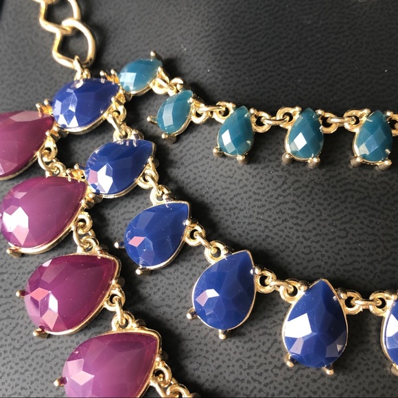 Talbots Acrylic Rhinestones Necklace - Picture 3 of 9